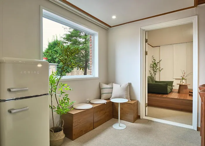 Monarch Stay,jongno, Anguk,4 Guest,2br,bukchon Hanok Village,changdeokgung Palace,gyeongbokgung Palace,ddp,myeongdong アパート