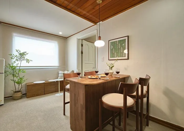Monarch Stay,jongno, Anguk,4 Guest,2br,bukchon Hanok Village,changdeokgung Palace,gyeongbokgung Palace,ddp,myeongdong * ソウル特別市